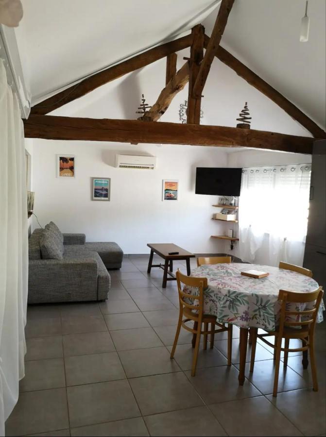 Maisonnette Renovee Lacrabe Exterior photo